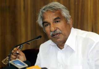 kerala cm hurt in stone pelting by ldf workers -... kerala cm hurt in stone pelting by ldf workers -...