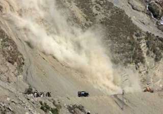 landslides force suspension of cross loc trade -... landslides force suspension of cross loc trade -...