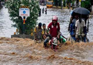 light rain in delhi more showers likely today -... light rain in delhi more showers likely today -...