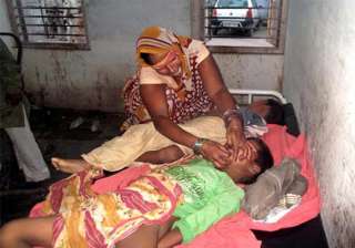 lizard in bihar mid day meal sends 27 school kids... lizard in bihar mid day meal sends 27 school kids...