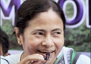 mamata breaks an 18 year vow - India TV mamata breaks an 18 year vow - India TV