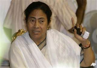 mamata orders probe into phone tapping during lf... mamata orders probe into phone tapping during lf...