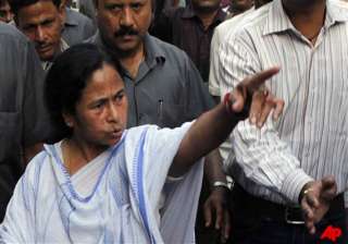 mamata to sort out jangalmahal and darjeeling... mamata to sort out jangalmahal and darjeeling...
