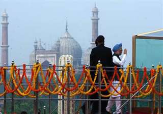 manmohan singh to hoist flag at red fort for 10th... manmohan singh to hoist flag at red fort for 10th...