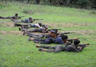 14 maoists surrender before maharashtra state... 14 maoists surrender before maharashtra state...
