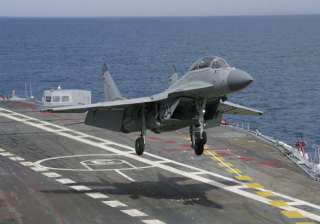 mig 29k suffers damage on ins vikramaditya -... mig 29k suffers damage on ins vikramaditya -...
