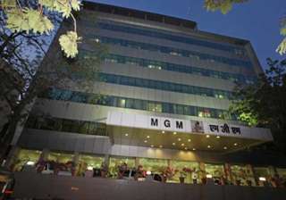 miracle doctors revive clinically dead man in... miracle doctors revive clinically dead man in...