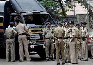 mumbai police arrests man who assaulted american... mumbai police arrests man who assaulted american...