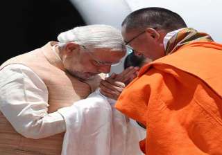 narendra modi thanks guardian deities kings for... narendra modi thanks guardian deities kings for...