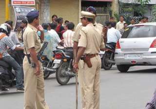 one injured in firing at pune bangalore highway... one injured in firing at pune bangalore highway...