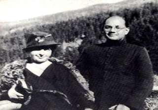 pmo refuses to release files on netaji s widow... pmo refuses to release files on netaji s widow...