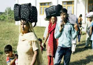 pak shelling hundreds of people migrate from... pak shelling hundreds of people migrate from...