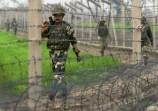 pak troops pound 14 indian posts civilian areas... pak troops pound 14 indian posts civilian areas...