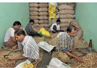 people in naxalbari engaged in betelnut business... people in naxalbari engaged in betelnut business...