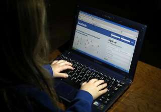 posting pictures on facebook twitter unislamic... posting pictures on facebook twitter unislamic...