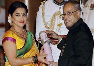 president confers padma awards to mashelkar vidya... president confers padma awards to mashelkar vidya...
