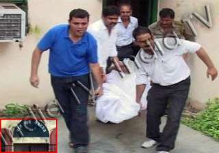 prisoners beat doctor to death inside bihar jail... prisoners beat doctor to death inside bihar jail...