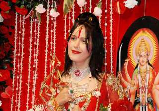 radhey ma speaks to india tv reporter says be my... radhey ma speaks to india tv reporter says be my...