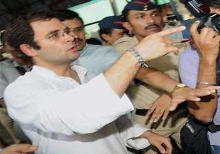 rahul gandhi meets mumbai fishermen - India TV rahul gandhi meets mumbai fishermen - India TV