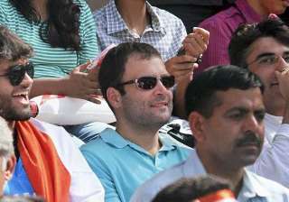 rahul had pizza pasta at girgaum chowpatty... rahul had pizza pasta at girgaum chowpatty...