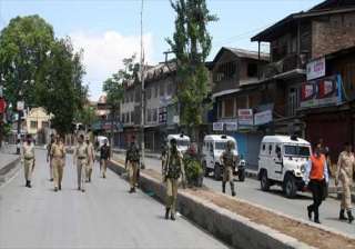 restrictions imposed in srinagar over quit... restrictions imposed in srinagar over quit...
