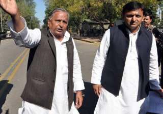 sp changes two candidates in up - India TV sp changes two candidates in up - India TV