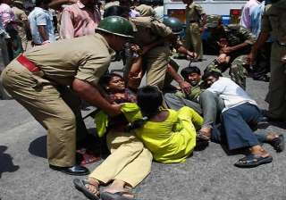 seemandhra telangana employees continue to spar... seemandhra telangana employees continue to spar...