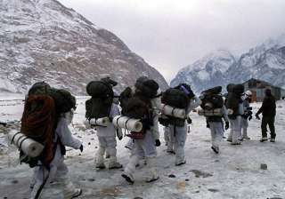 siachen jawans were glued to satphones during wc... siachen jawans were glued to satphones during wc...
