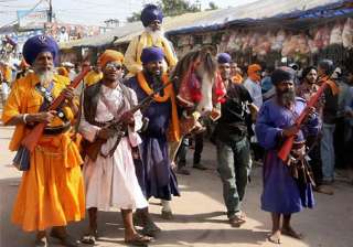 sikhs converge at anandpur sahib for hola mohalla... sikhs converge at anandpur sahib for hola mohalla...