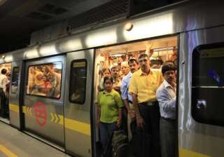 snag hits delhi metro - India TV snag hits delhi metro - India TV