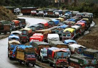 srinagar leh nh blocked due to cloudburst - India... srinagar leh nh blocked due to cloudburst - India...