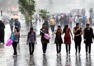 storm heavy rains lash lucknow - India TV storm heavy rains lash lucknow - India TV
