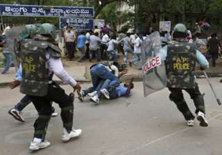 telangana centre rushes 7 500 troops to andhra -... telangana centre rushes 7 500 troops to andhra -...