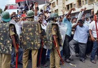 telangana curfew in andhra pradesh town power... telangana curfew in andhra pradesh town power...