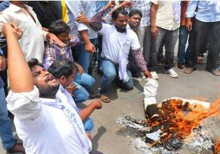 telangana seemandhra congress leaders urge chief... telangana seemandhra congress leaders urge chief...