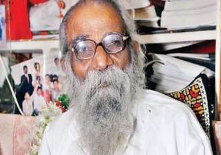 telugu writer jnanapith winner ravuri bharadwaja... telugu writer jnanapith winner ravuri bharadwaja...