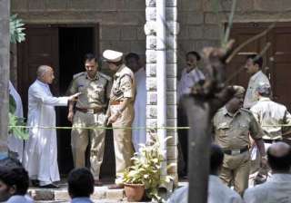 three priests arrested for murder in bangalore... three priests arrested for murder in bangalore...