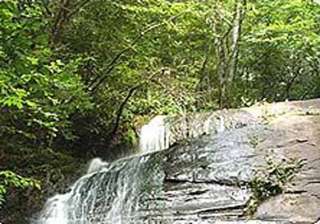three swept away 19 picnickers rescued from flash... three swept away 19 picnickers rescued from flash...