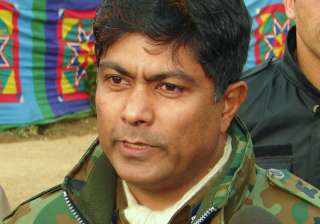 three jk policemen held for colluding with... three jk policemen held for colluding with...