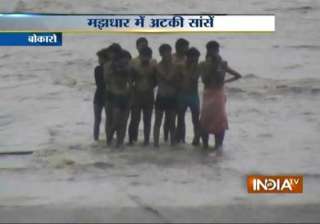 tragedy averted 10 students trapped after release... tragedy averted 10 students trapped after release...