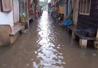 trains cancelled diverted due to flooded tracks... trains cancelled diverted due to flooded tracks...