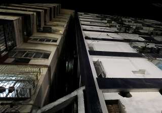 tremors in kolkata buildings develop cracks -... tremors in kolkata buildings develop cracks -...