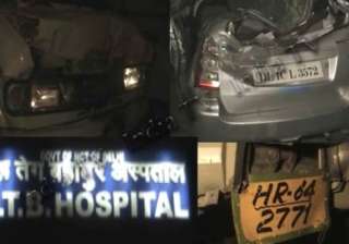 truck rams into wagon r near shahdara one killed... truck rams into wagon r near shahdara one killed...