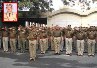 up police chief finds his men missing from duty -... up police chief finds his men missing from duty -...