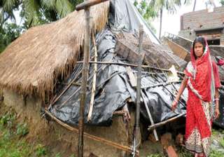 wb govt to build houses distribute seeds in flood... wb govt to build houses distribute seeds in flood...