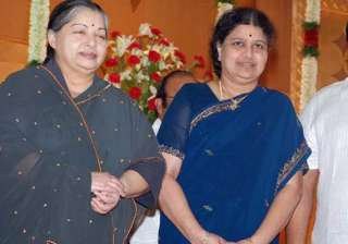 was sasikala giving slow poison to jayalalithaa... was sasikala giving slow poison to jayalalithaa...