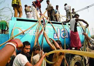 water crisis in south central delhi - India TV water crisis in south central delhi - India TV