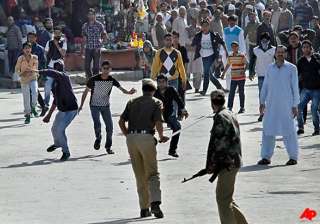 yasin malik associate arrested for ransacking... yasin malik associate arrested for ransacking...