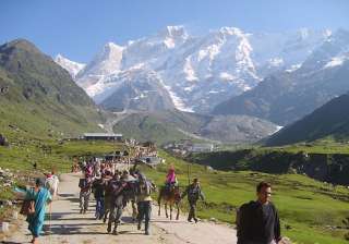yatra to kedarnath badrinath resumes after 3... yatra to kedarnath badrinath resumes after 3...