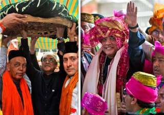 zardari offers prayers at dargah sharif announces... zardari offers prayers at dargah sharif announces...